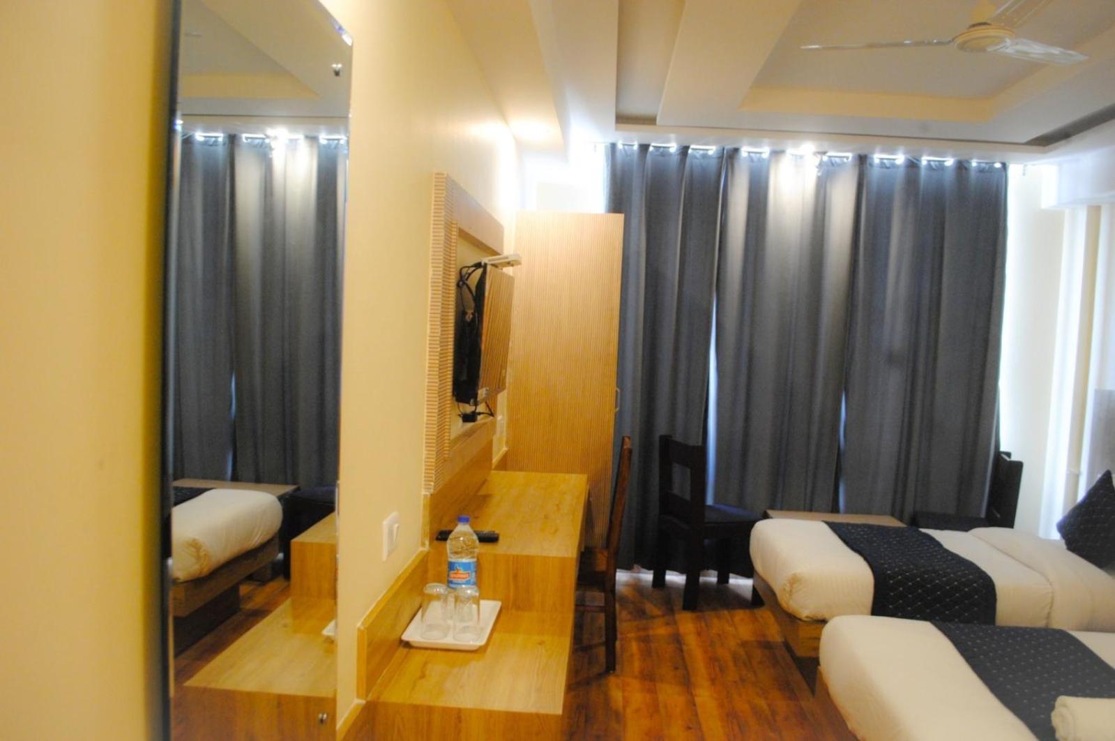 The Fragrance Hotel Катра Экстерьер фото